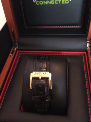 Reloj Jaguar Connected Negro y Dorado