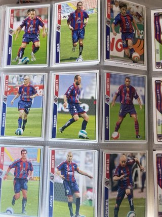 81 Cromos Levante UD distintas temporadas y colecc