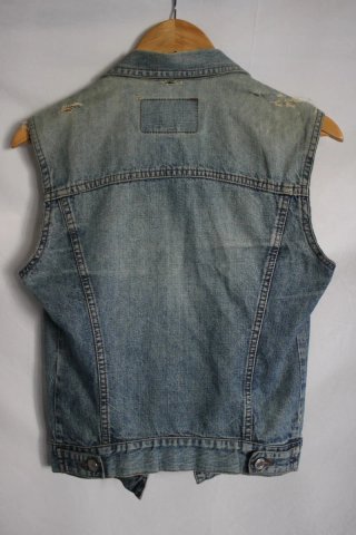 Conjunto Denim Chaleco y Shorts