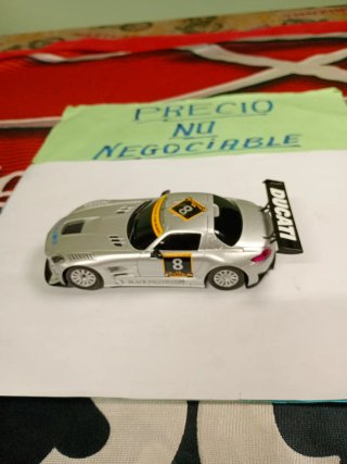 Scalextric Mercedes Benz AMG GT3 SLS analogico 132