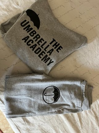 Conjunto Sudadera con Capucha y Pantalón Gris