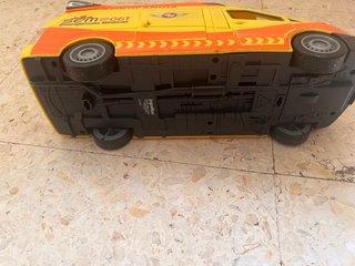 Ambulancia de juguete de juguettos