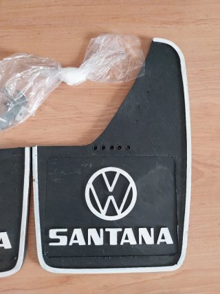 Juego faldillas Salvabarros VW Santana