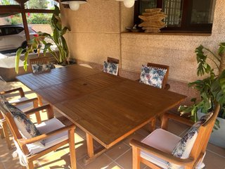 Conjunto de mesa y sillas de jardin de teca