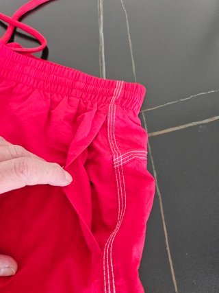 Costume Arena Uomo Rosso, con cartellino