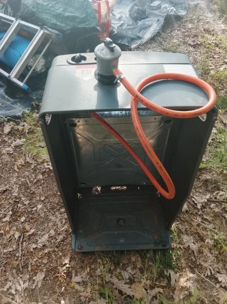 Estufa de gas FULMO gris con tubo y regulador