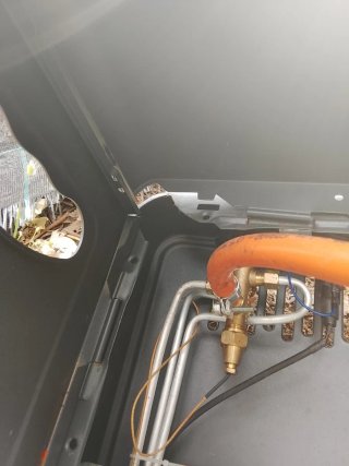 Estufa de gas FULMO gris con tubo y regulador