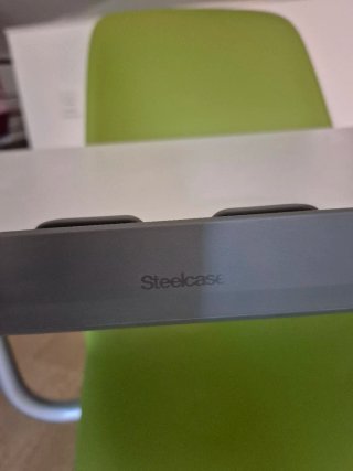 Silla Steelcase Node Verde y Blanca