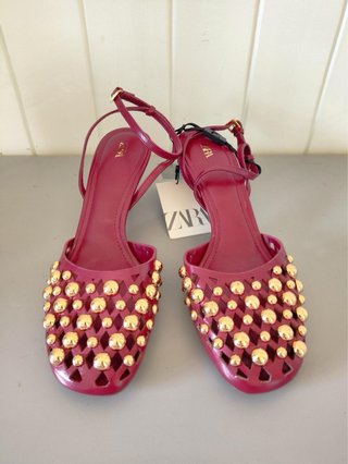 Salones Zara Tachuelas Talla 38