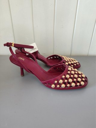 Salones Zara Tachuelas Talla 38