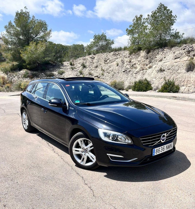 Volvo V60 D6 Hibrido AWD 2014 - foto 1