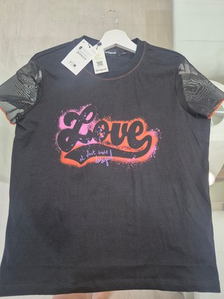 Camiseta Desigual L Negra con Malla y Estampado