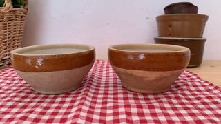 Antiguos cuencos de gres