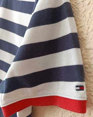 Polo Tommy Hilfiger Talla L Rayas