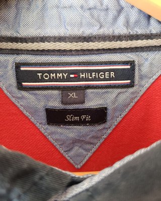 Polo Tommy Hilfiger Talla L Rayas