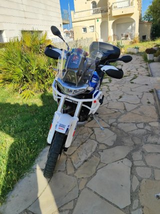 Aprilia Tuareg 660 como nueva