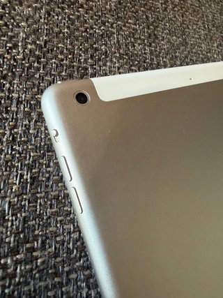 Apple iPad Air 1a Gen A1475 Plata. 16G