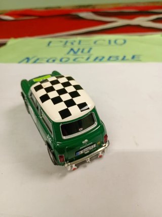 Scalextric Mini Cooper 1.32 leer descripción