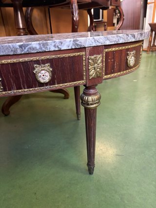 Mesa centro mármol y madera antigua