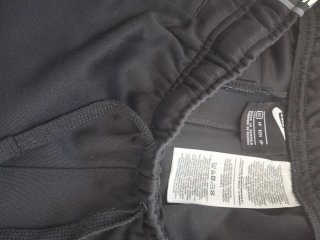 Pantalón corto Nike negro con logo
