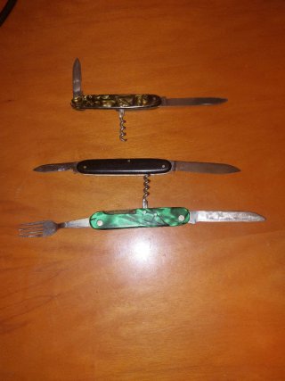Set di tre coltelli multiuso vintage