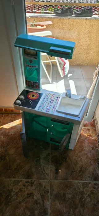 Cocinita de juguete para niños