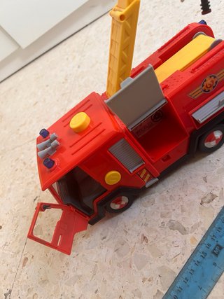 Camion de bomberos de juguete “sam el bombero”
