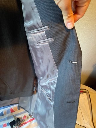 Traje gris de hombre