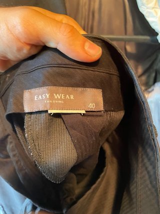 Traje gris de hombre