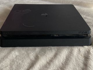 PS4 Slim  1TB + Mando Original