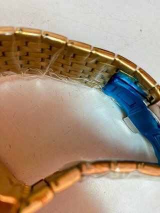 Reloj LIVEFORNOW Dorado