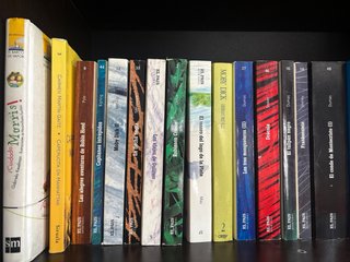 Libros , coleccion del Pais