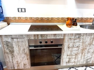 Cocina blanca y vintage de 1 año 320cm