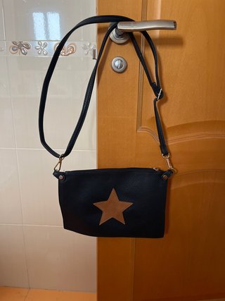 Bandolera negra con estrella