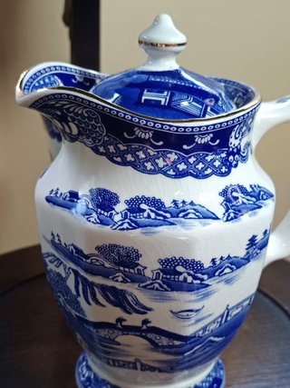 Jarra Ringtons Porcelana Inglesa Azul y Blanca