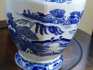 Jarra Ringtons Porcelana Inglesa Azul y Blanca