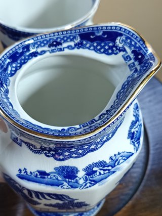 Jarra Ringtons Porcelana Inglesa Azul y Blanca