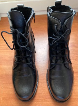 Botines negros T.39