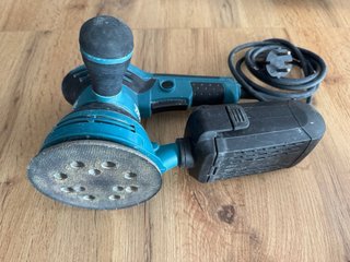 Lijadora Orbital Makita + Accesorios