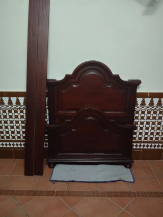 Cama de 90 cm de madera