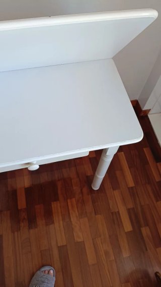 Mesa de madera blanca, sistema libro, con cajón