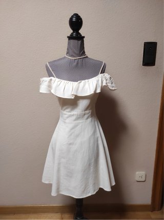 Vestido corto lino de Zara. Blanco roto. Talla S