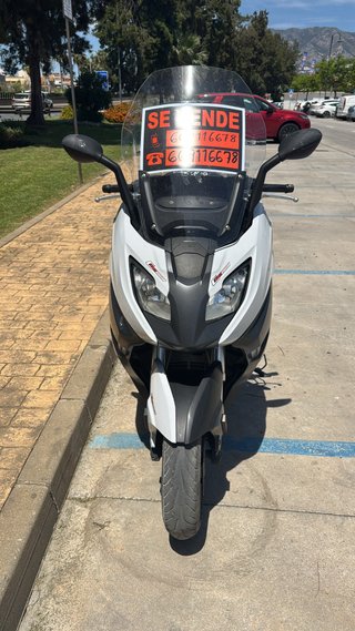 BMW C650 Sport Maxi Scooter