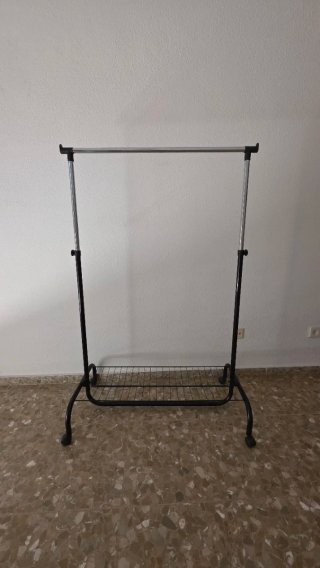 Perchero Burro Ropa con Ruedas y Zapatero