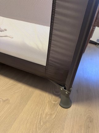 Cuna de viaje desmontable con colchón