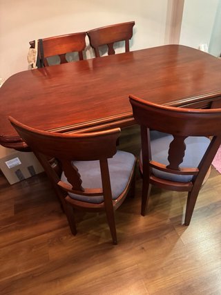 Mesa de comedor de madera + 6 sillas