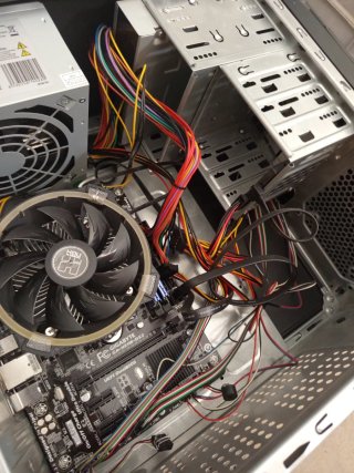 Ordenador intel i5 4460 4GB RAM 120GB SSD