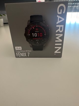 Caja Garmin Fenix 7 Solar + Cargador