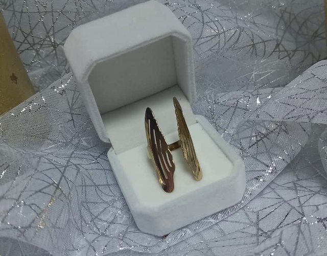 Anillo Alas Dorado