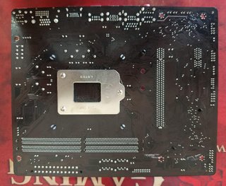 Placa Base GIGABYTE H410M H V3 + Disipador Intel